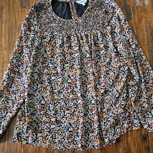 Northern Reflections Ditsy Floral Blouse size medium